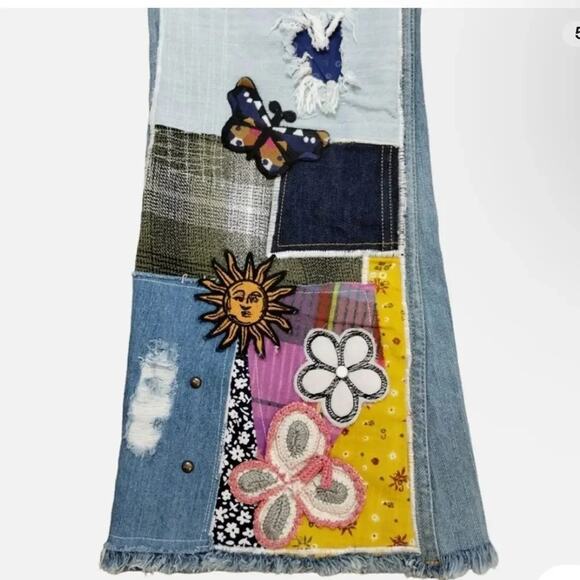 BDG Urban Outfitters High Waist Flare Jeans Patch Crochet, Size 30, New with Tag - Picture 10 of 16